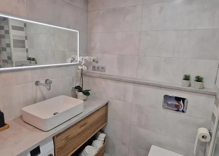 Apartman Zambrano Y Lucero - Wifi 6p, 3 Hab - Vut-5391-as Gijón